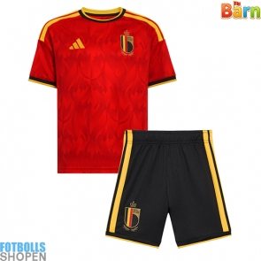 Billiga Belgien Charles De Ketelaere #17 Hemmatröja Barn VM 2026 Kortärmad (+ Korta byxor)